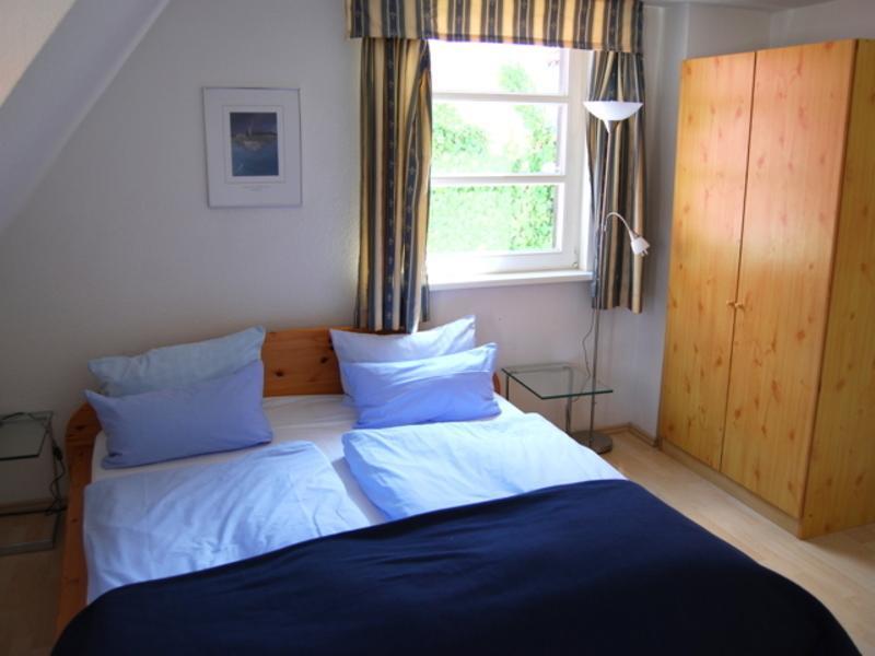 Apartment Gastehaus Belvedere In Warnemunde Rostock