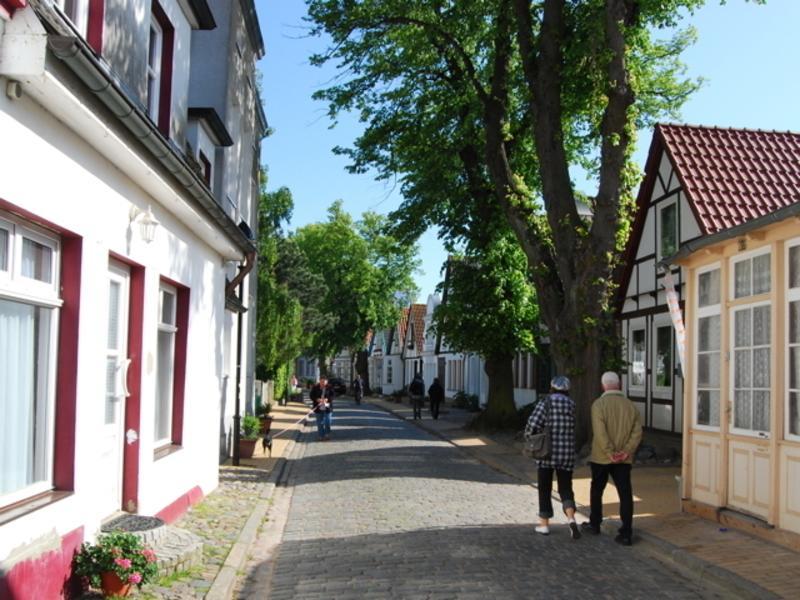 Gastehaus Belvedere In Warnemunde Rostock