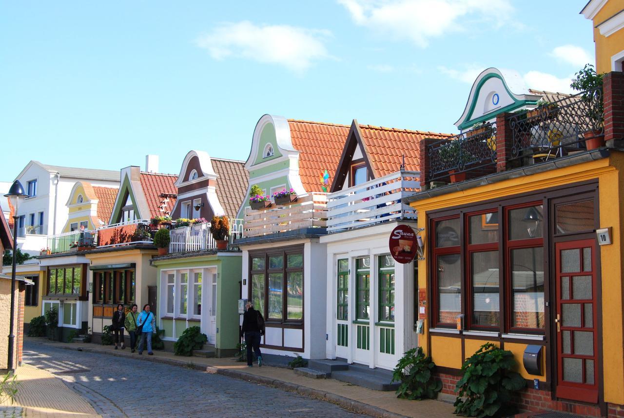 Apartment Gastehaus Belvedere In Warnemunde *